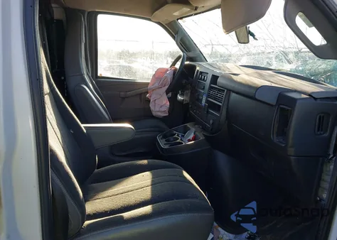 2020 GMC Savana Cargo Rwd 2500 Regular Wheelbase Work Van z USA, uszkodzony, nr VIN 1GTW7AFG1L1171046